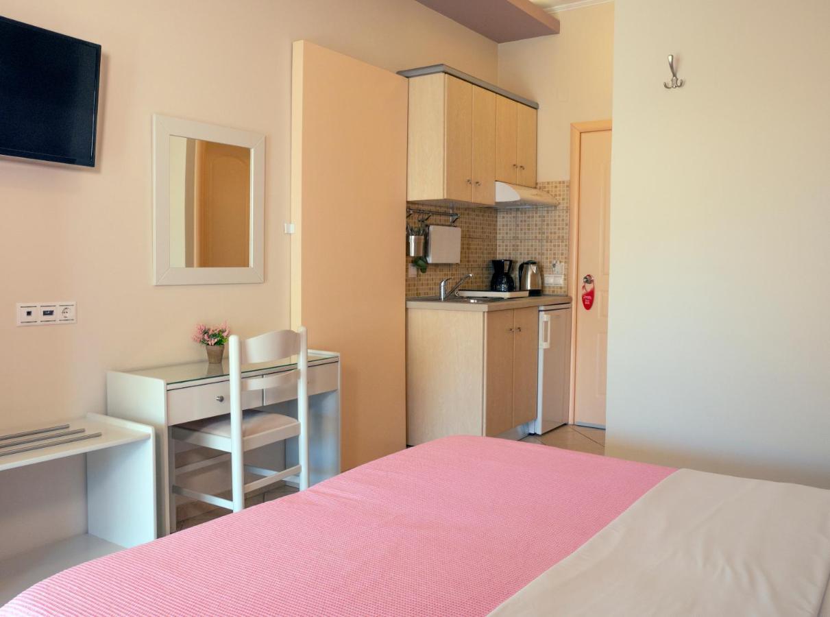 باراليا فراتشو Hotel Loukas Vrachos المظهر الخارجي الصورة
