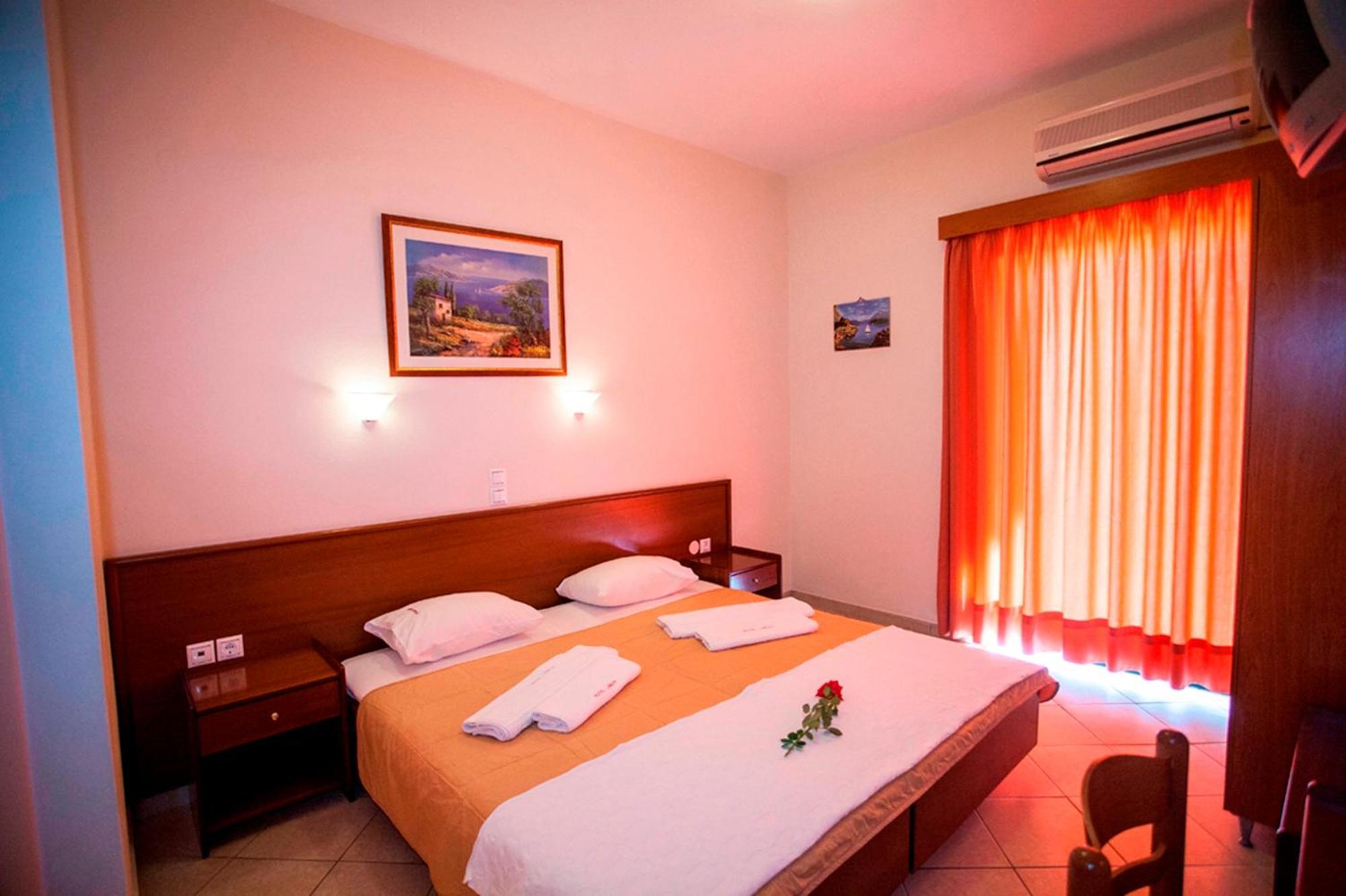 باراليا فراتشو Hotel Loukas Vrachos المظهر الخارجي الصورة