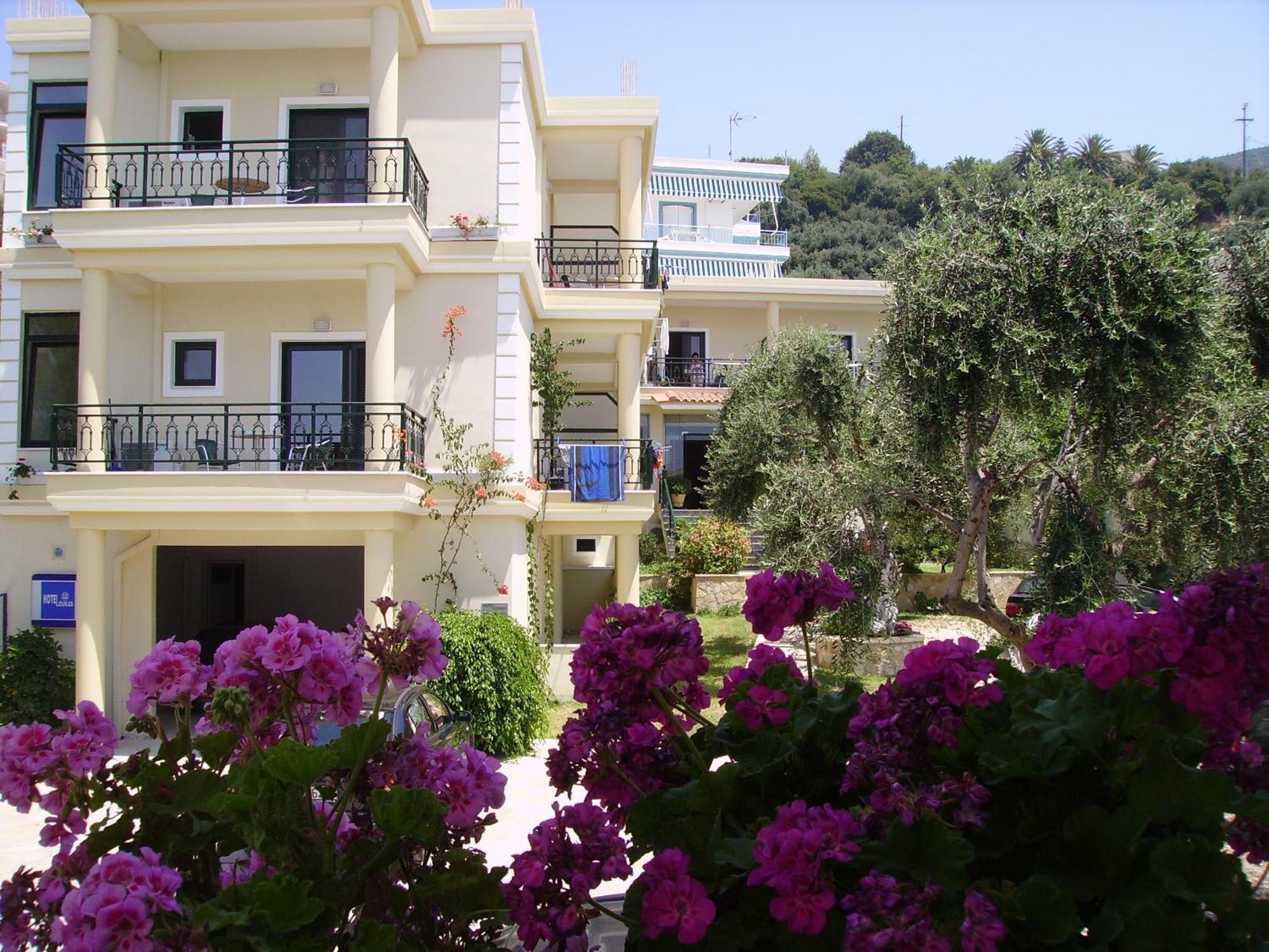 باراليا فراتشو Hotel Loukas Vrachos المظهر الخارجي الصورة