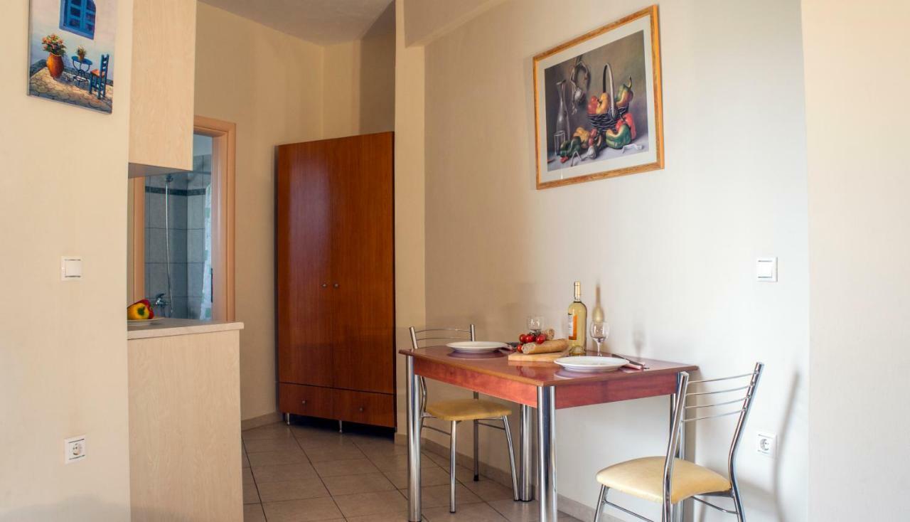 باراليا فراتشو Hotel Loukas Vrachos المظهر الخارجي الصورة