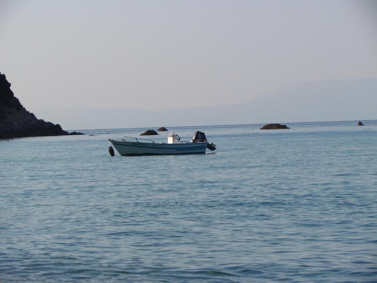باراليا فراتشو Hotel Loukas Vrachos المظهر الخارجي الصورة